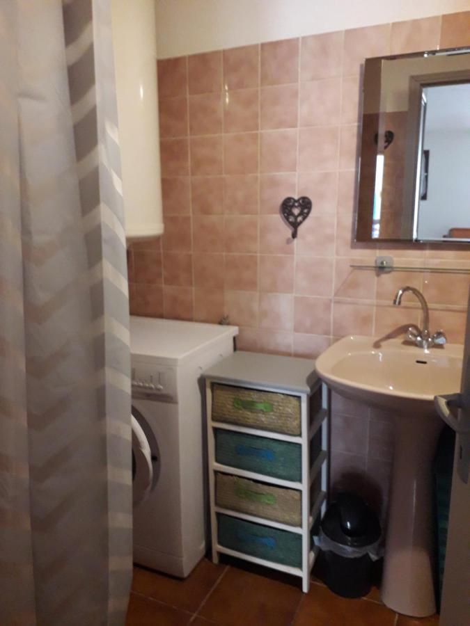 Appartement Calme A Deux Pas De La Mer Saintes-Maries-de-la-Mer Kültér fotó