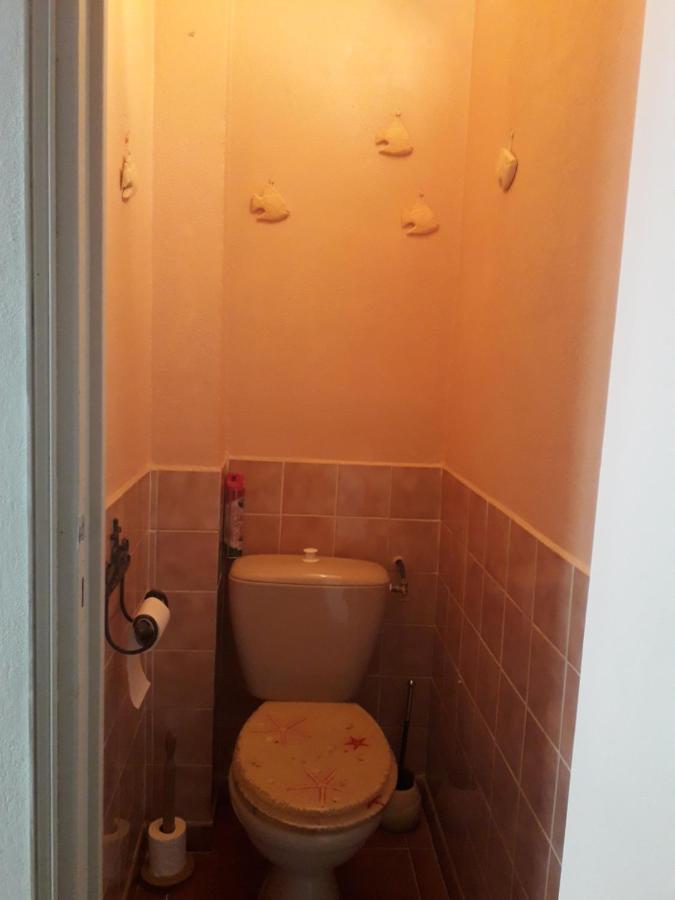 Appartement Calme A Deux Pas De La Mer Saintes-Maries-de-la-Mer Kültér fotó