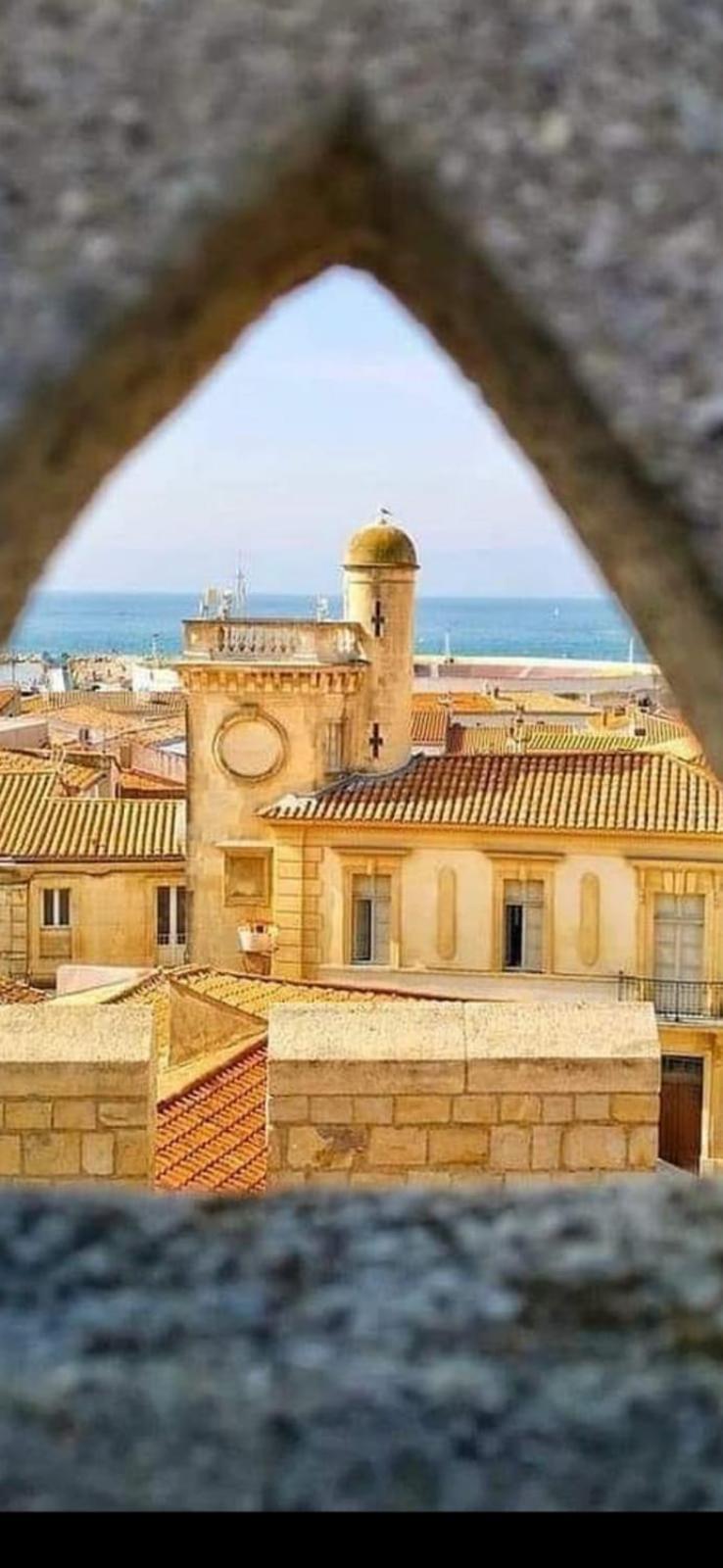 Appartement Calme A Deux Pas De La Mer Saintes-Maries-de-la-Mer Kültér fotó